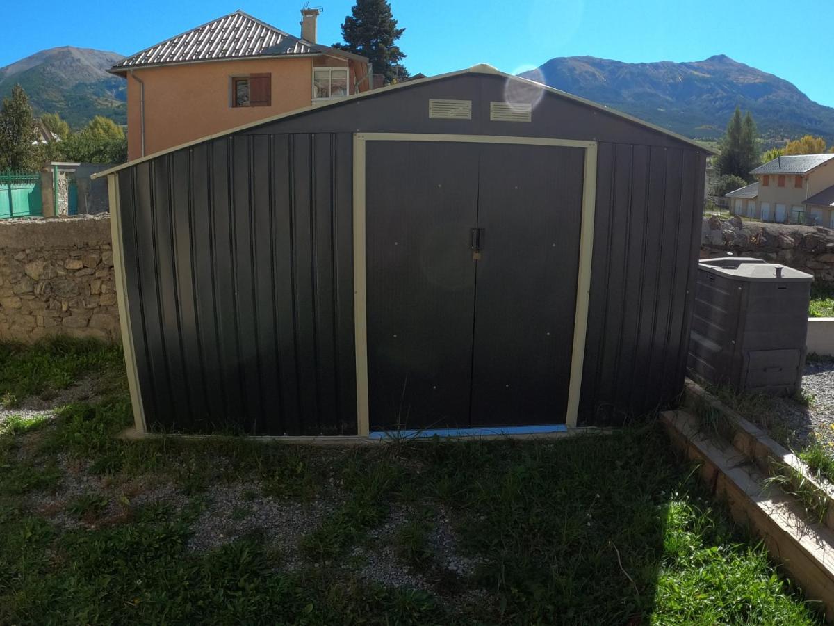 Maison Neuve Proche De Barcelonnette 柔基耶 外观 照片